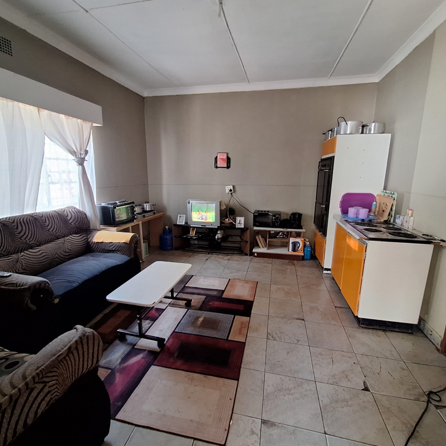4 Bedroom Property for Sale in Heilbron Free State